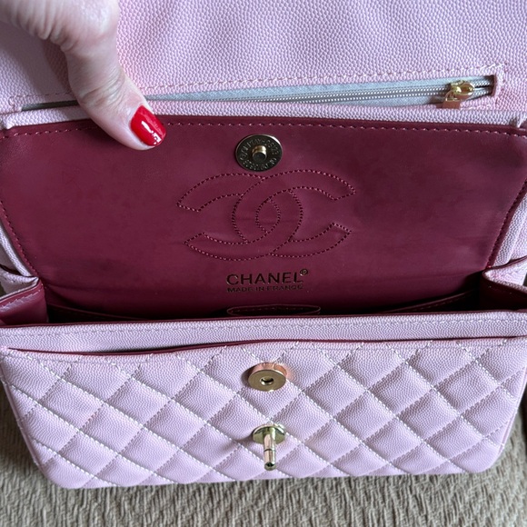 Brand New!  Light Pink Quilted Shoulder Bag - Picture 4 of 5